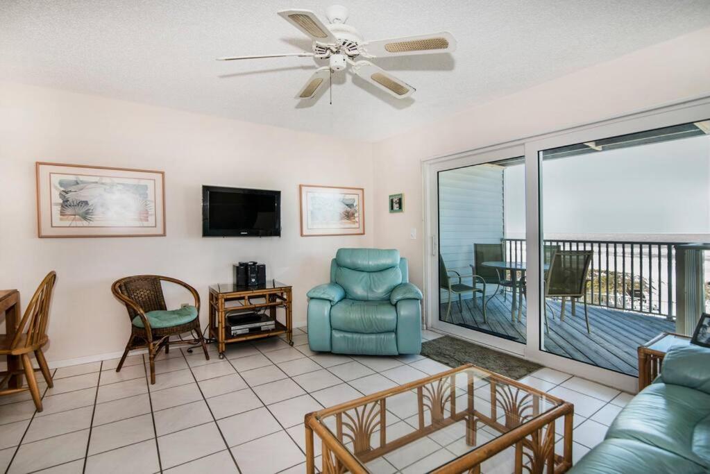 Joyce'S Beachfront #3 Clearwater Beach Exterior photo